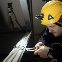 Armytek AHM-03 Schutzhelmhalterung