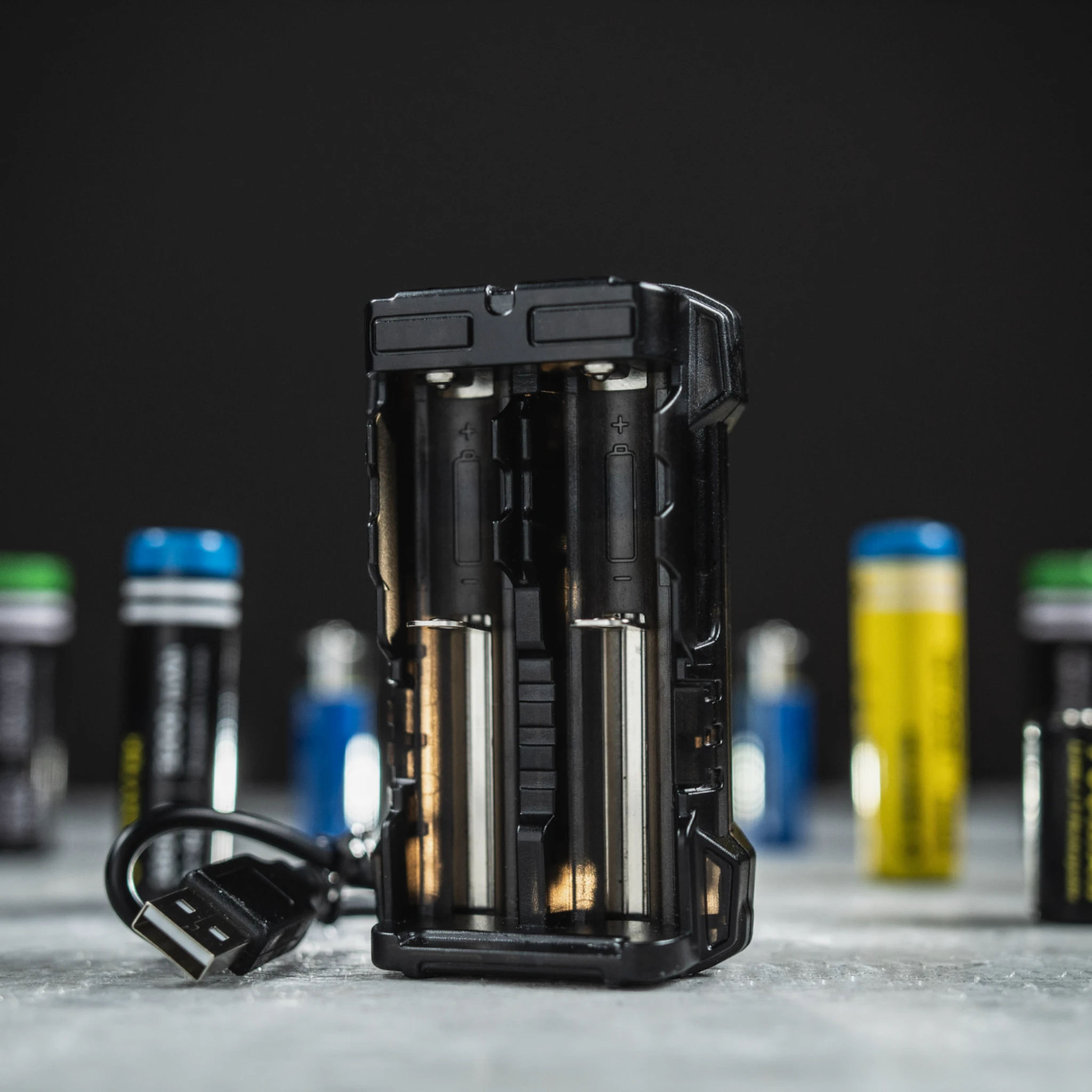 Armytek Batterie / Handy Ladegerät C2 VE