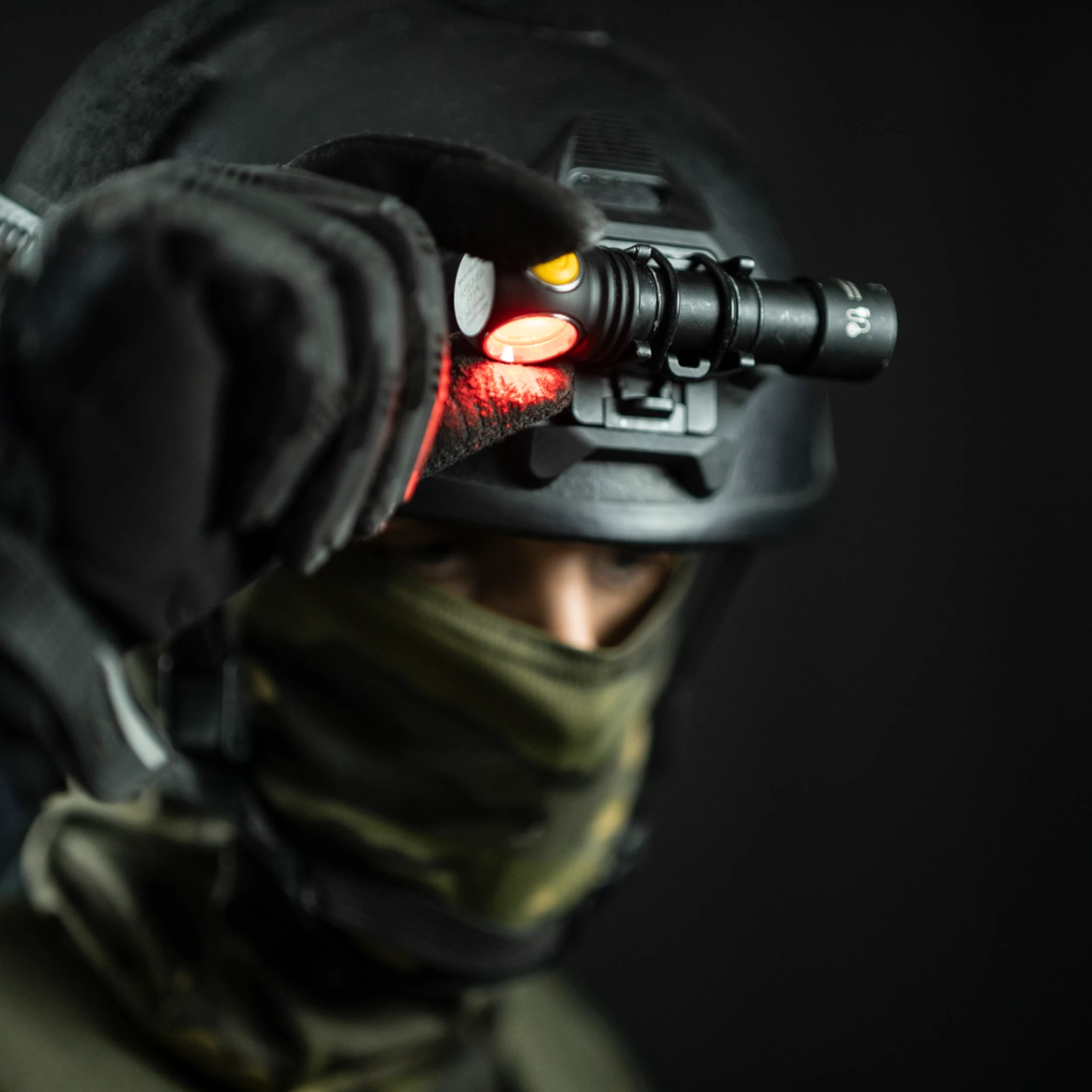 Armytek Schutzhelmhalterung AHM-05