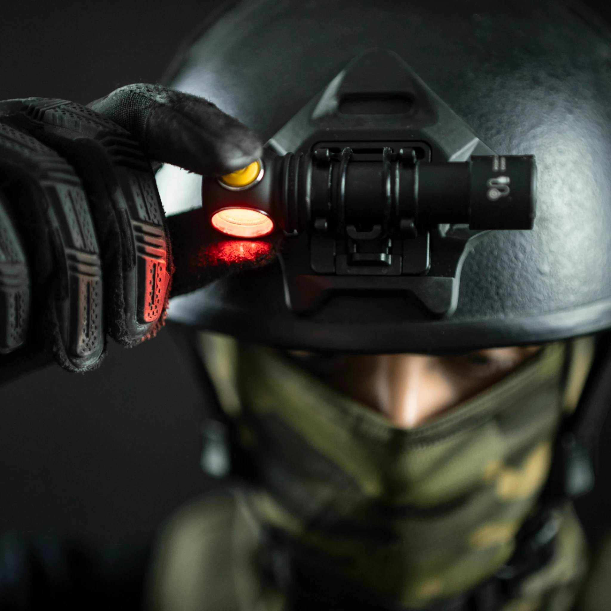 Armytek Schutzhelmhalterung AHM-05