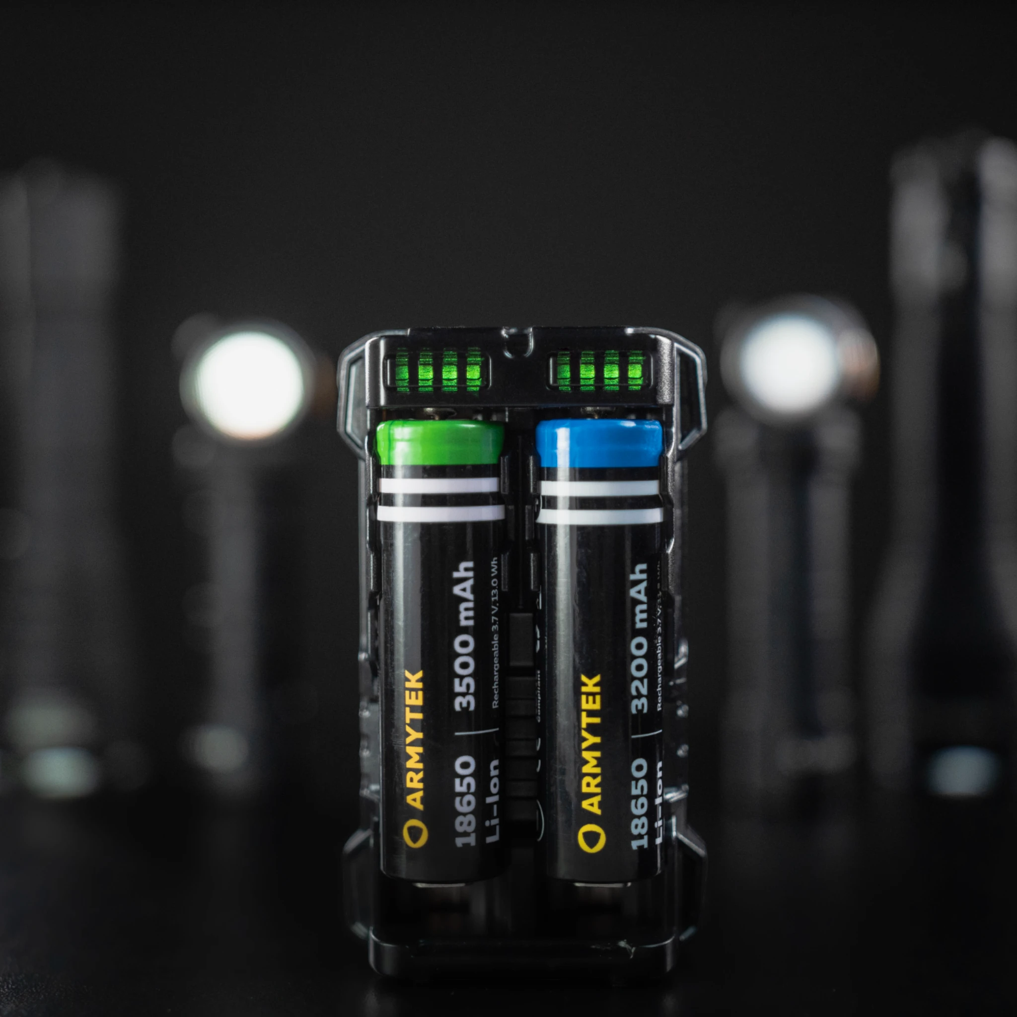 Armytek Batterie / Handy Ladegerät C2 PRO