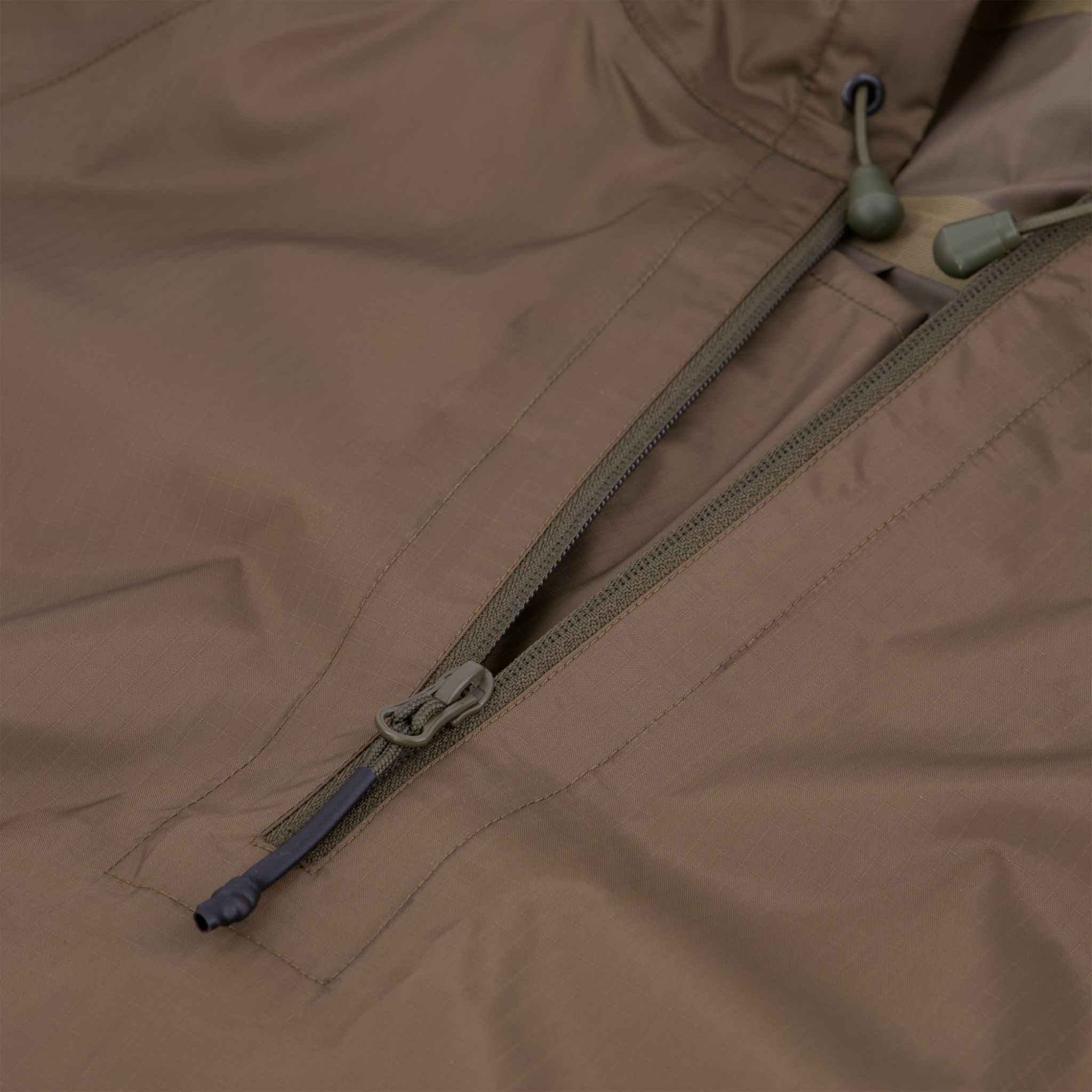 Schweizer Armee Regenschutz-Poncho 18