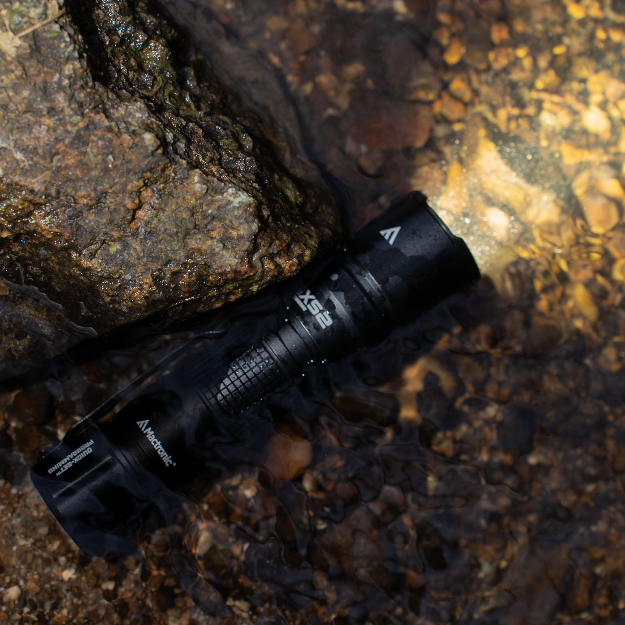 Mactronic Black Eye X52 Taschenlampe Tactical Line